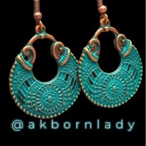 Turquoise Dangling Earrings Horseshoe Shape Circular Copper Accents